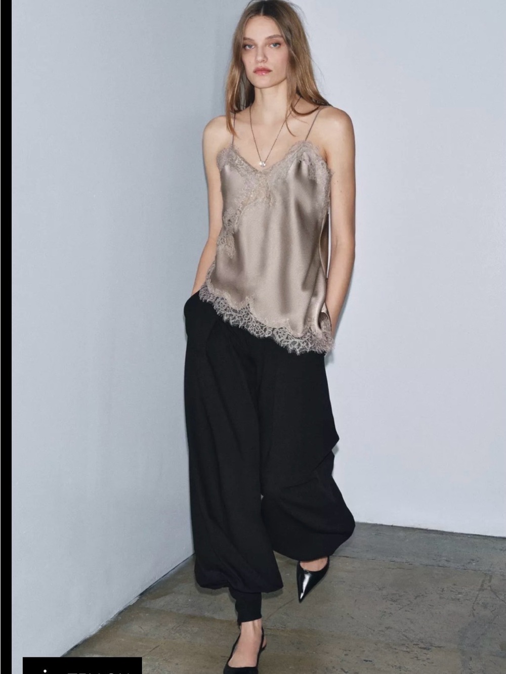 🔥🔥Zara Zw collection Lace Trim Cami Top in Taupe
